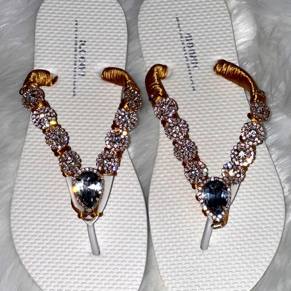 Crystal Beach Flip Flops/sandals, Rhinestone Bling Shoes Size 5 1/2- 6 Old Navy - Picture 5 of 15